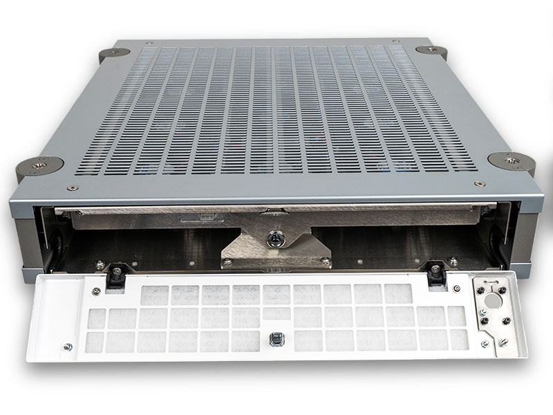 IT-Gehäuse von QABUS Metallbau, geöffnet