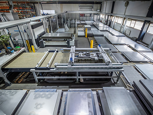 Das automatisierte Blechlager bei QABUS