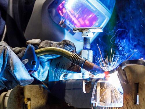 WIG Schweißer bei QABUS